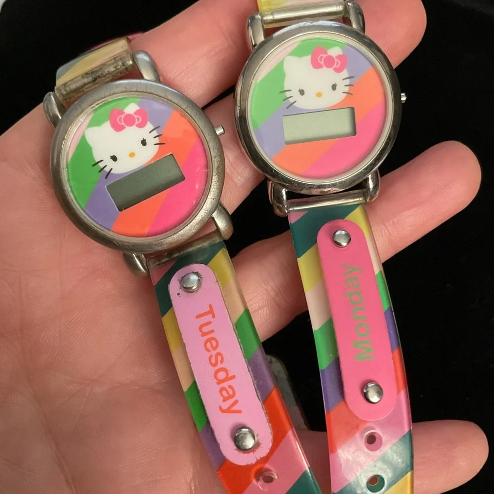 TWO‎ DIGITAL HELLO KITTY WATCHES